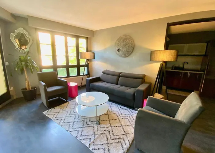 L\' Antigone - Air Conditioning Wifi And Parking!